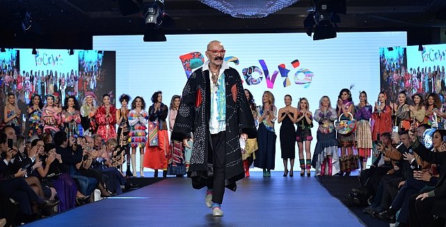 Cemil İpekçi'den Cesur Defile: Büyük Bedenlere Destek