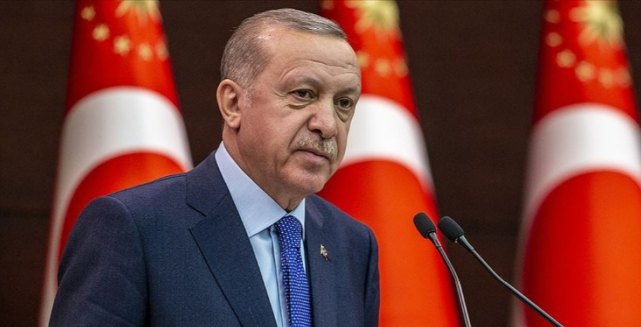 Cumhurbaşkanı Erdoğan Süper Lig'e yükselen Erzurumspor'u tebrik etti