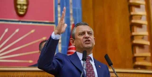 Özgür Özel'den Yeni Parti Kararı: Hodri Meydan!