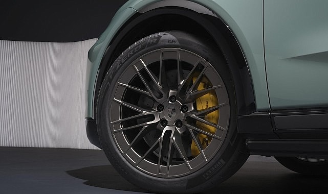 Pirelli'den Elektrikli Cayenne'e Özel P Zero Serisi
