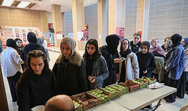 Bayrampaşa'da 3 Bin Öğrenciye YKS Semineri